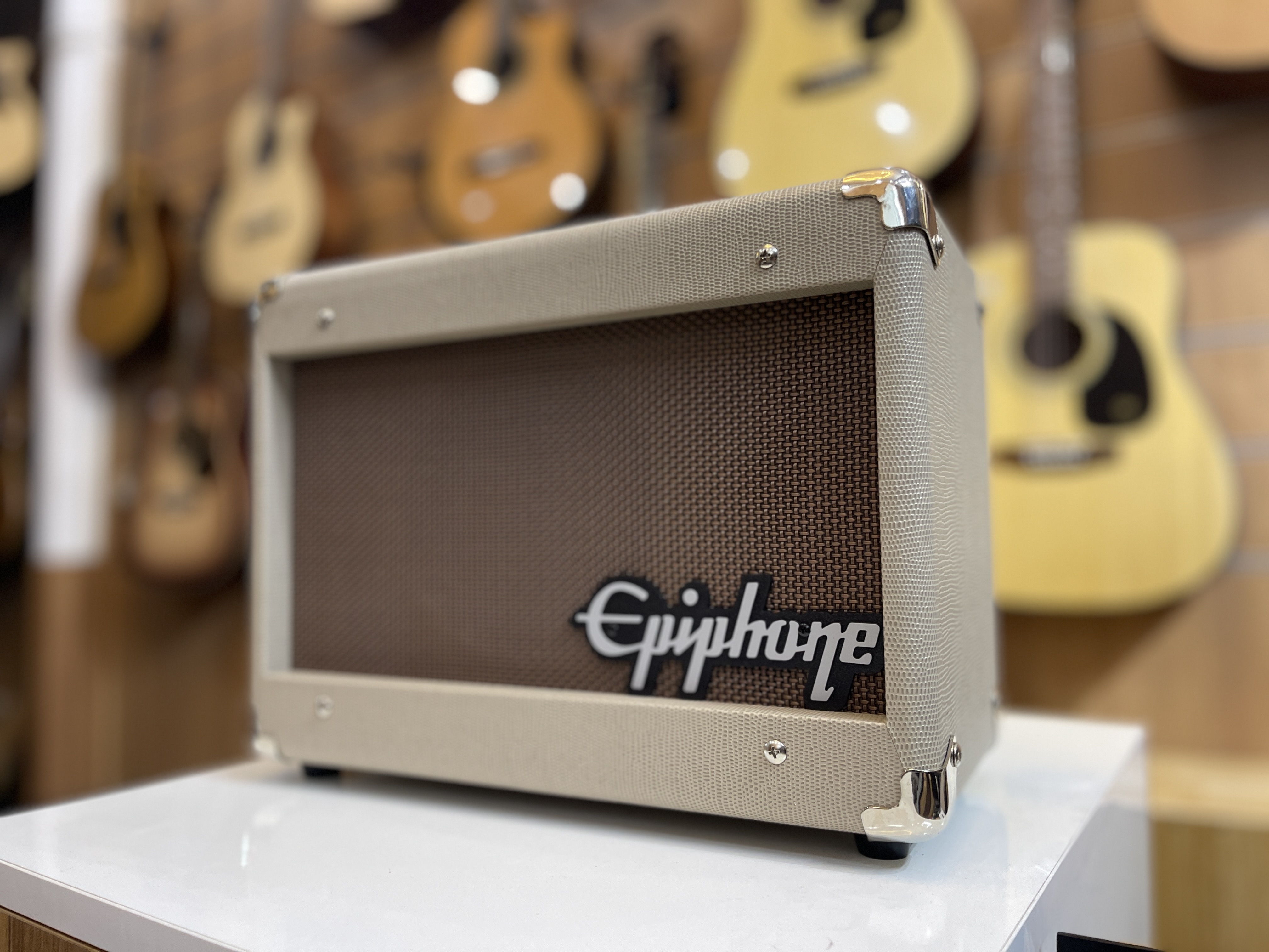 Ampli Guitar Mini Epiphone 15C